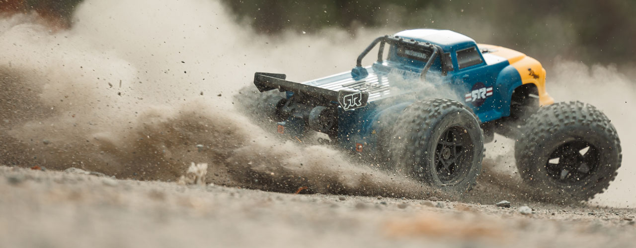 ARRMA 1/8 NOTORIOUS 6S V6 4X4 BLX Brushless Stunt Truck RTR